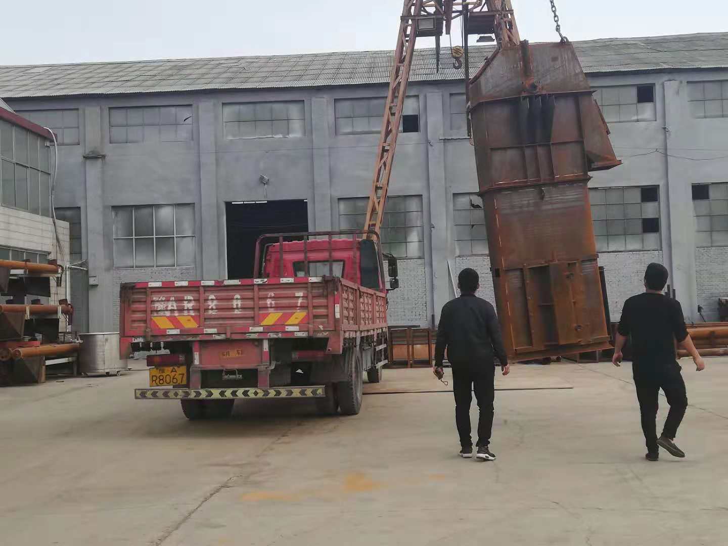 相應號召，NE15板鏈提升機原色出廠
